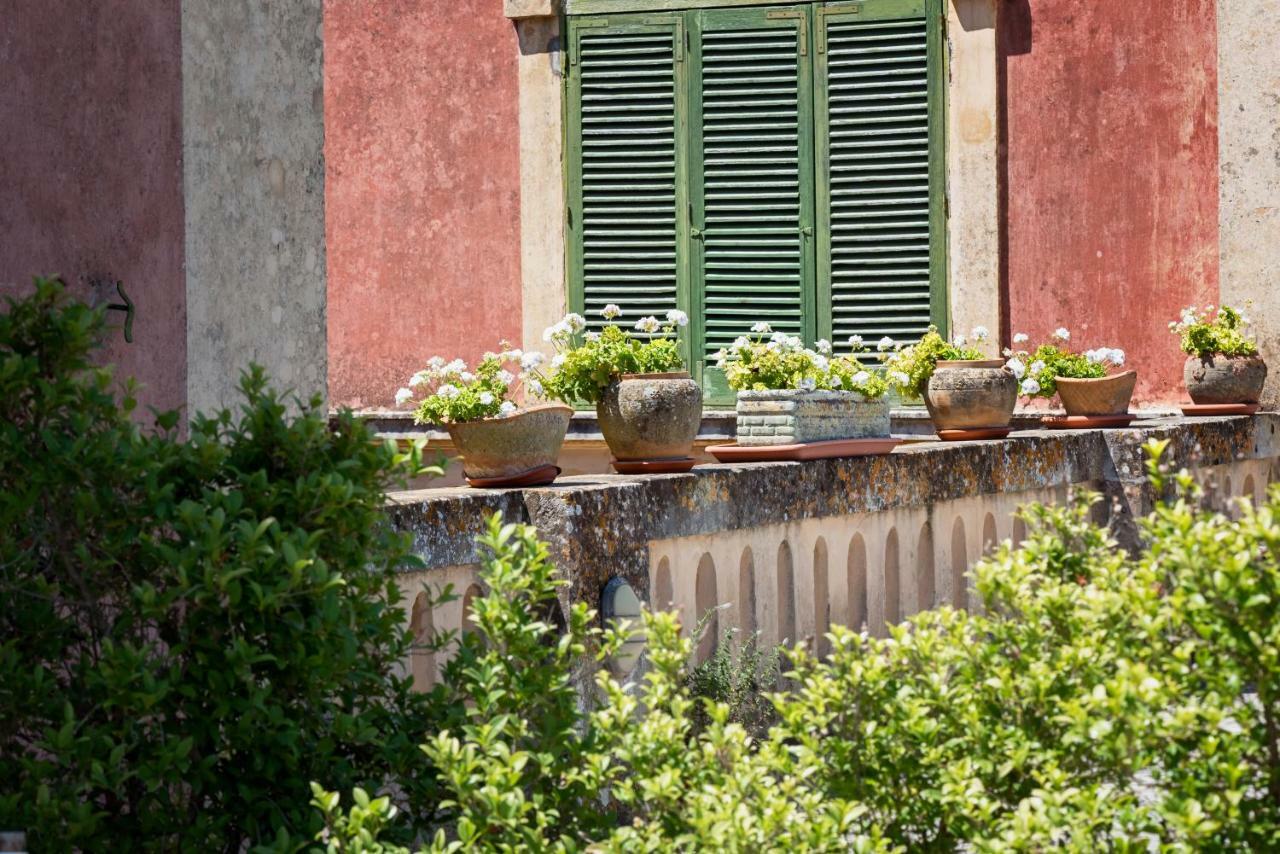 Palazzo Laura Bed & Breakfast Morciano di Leuca Exterior photo